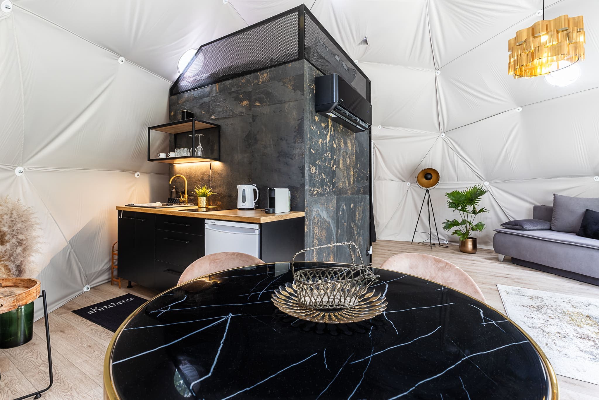 glampingImage55